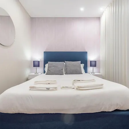 Terro Collection - Eca De Queiros Apartment *