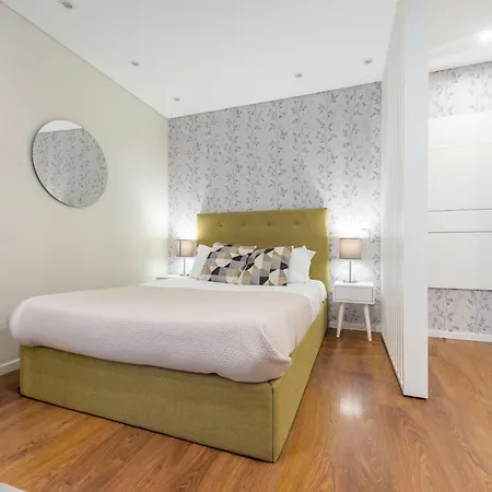 Terro Collection - Eca De Queiros Apartment *